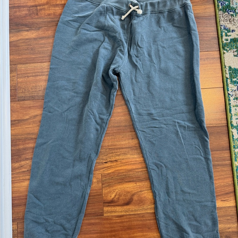 Perfect white tee womens jogger sweats